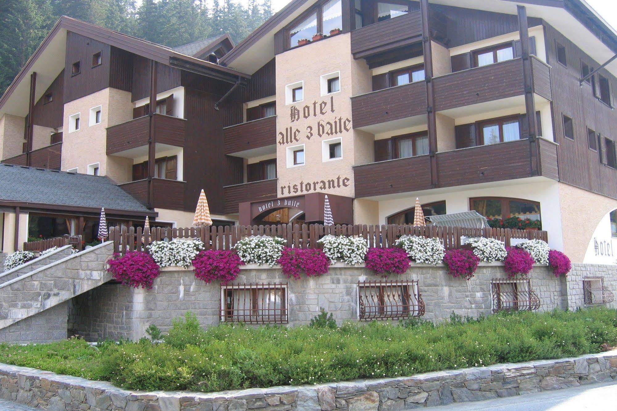 Hotel Alle Tre Baite Санта Катерина Валфурва Екстериор снимка