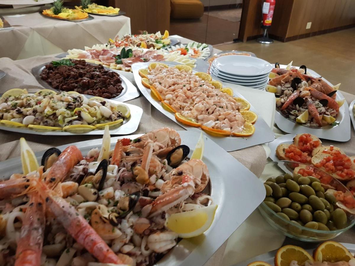 Hotel Alle Tre Baite Санта Катерина Валфурва Екстериор снимка
